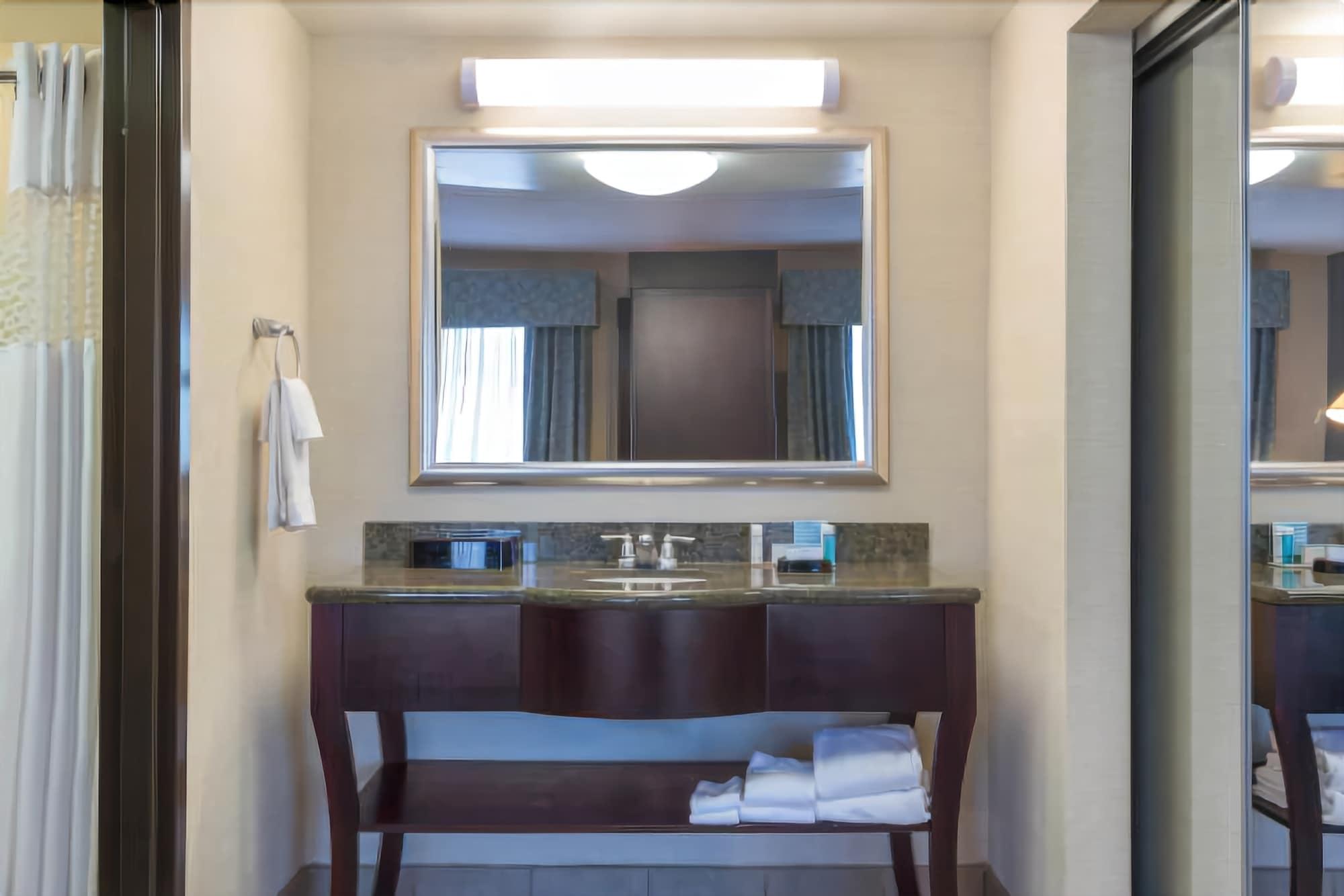 Hampton Inn & Suites By Hilton Syracuse Dewitt Източна Сиракуза Екстериор снимка