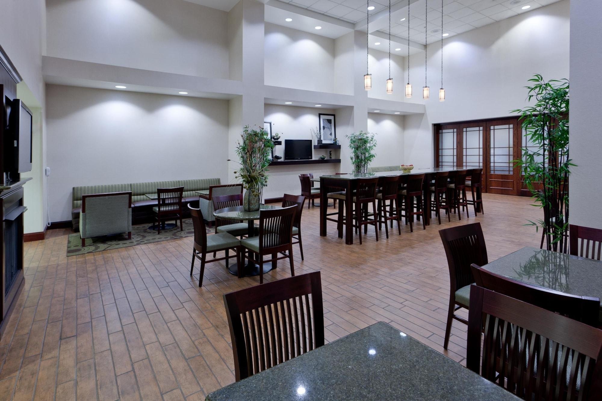 Hampton Inn & Suites By Hilton Syracuse Dewitt Източна Сиракуза Екстериор снимка